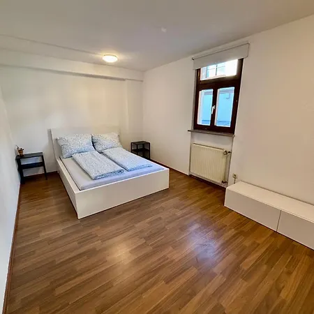 Herzo - Bis Zu 8 Personen - 4 Schlafzimmer - Innenstadt *